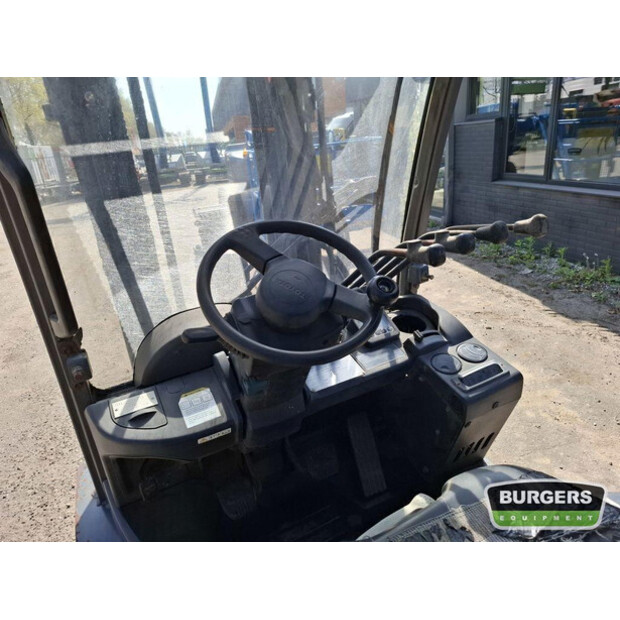 2011 تويوتا 02-8FGF20-43047168