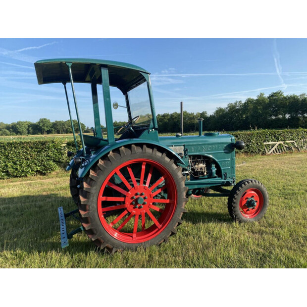 1953 هانومج R22-43047182