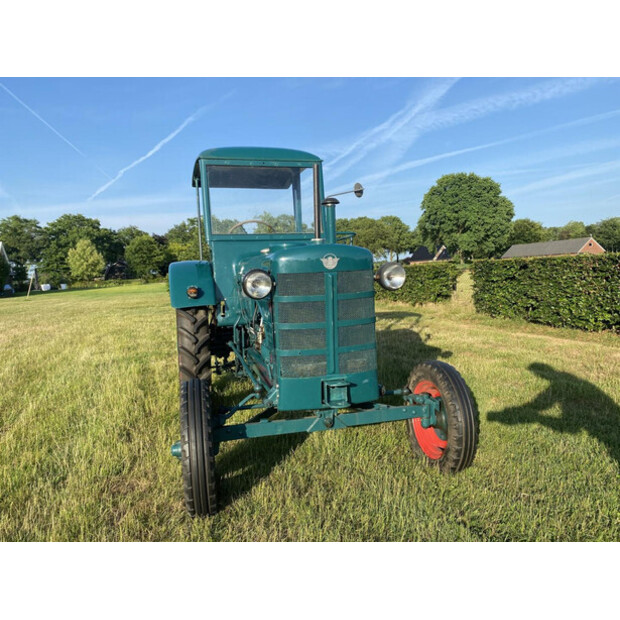 1953 هانومج R22-43047193