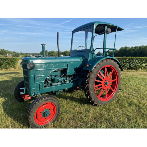 1953 هانومج R22-43047233