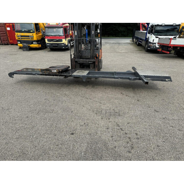 2012 ألوماك OTHERS-43047377