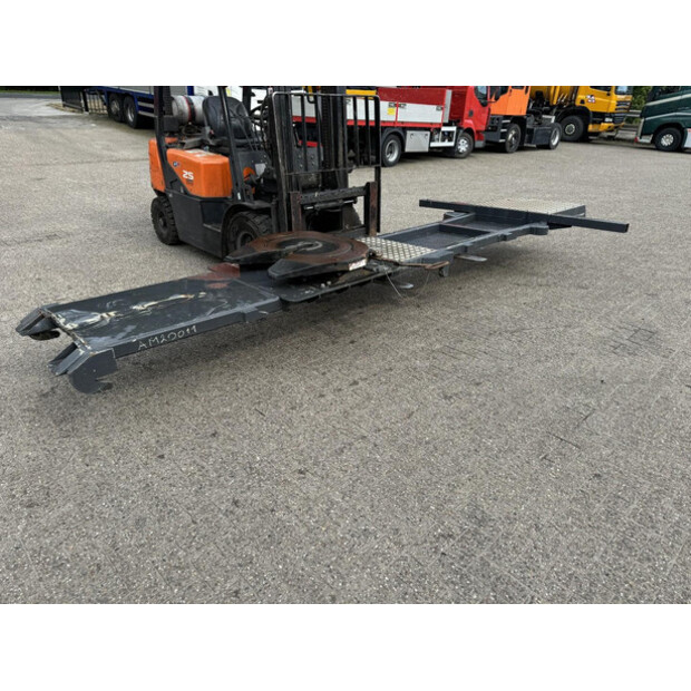 2012 ألوماك OTHERS-43047380