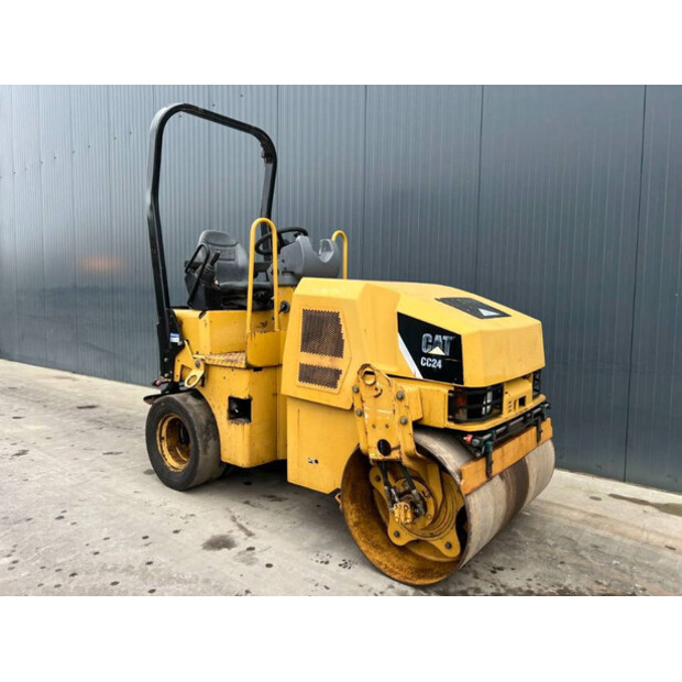 2012 كاتربيلر CC24-43047691