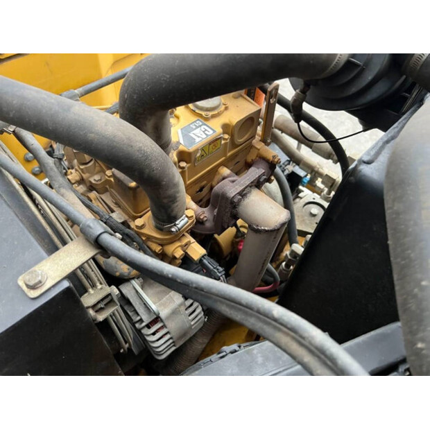 2012 كاتربيلر CC24-43047721