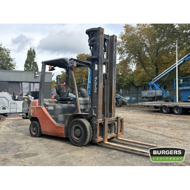 2008 تويوتا 8FDF25-43047741