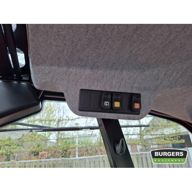 2024 Manitou MT1840-43048504