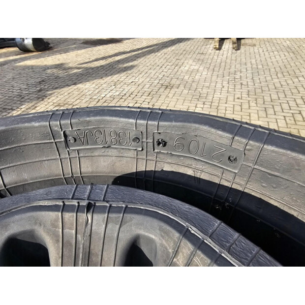 2019 BOBCAT T590-43048873