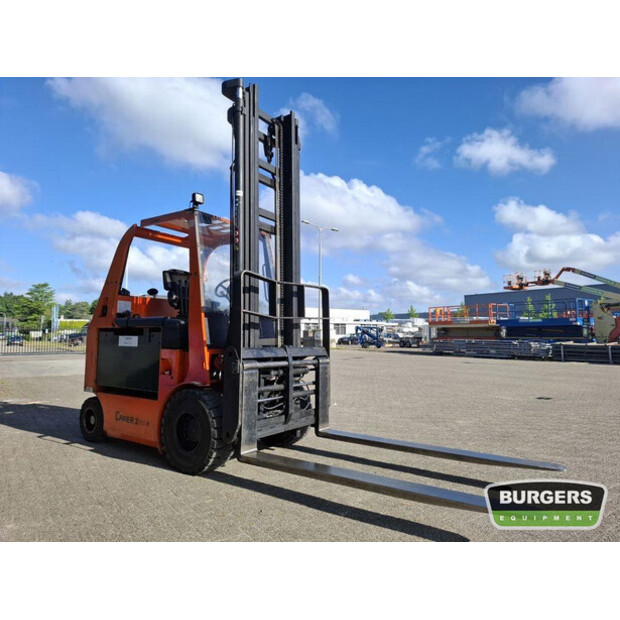 2002 CARER Z65K-43048892
