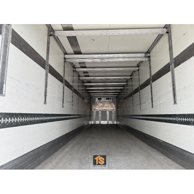 2016 Krone Cool Liner-43048913