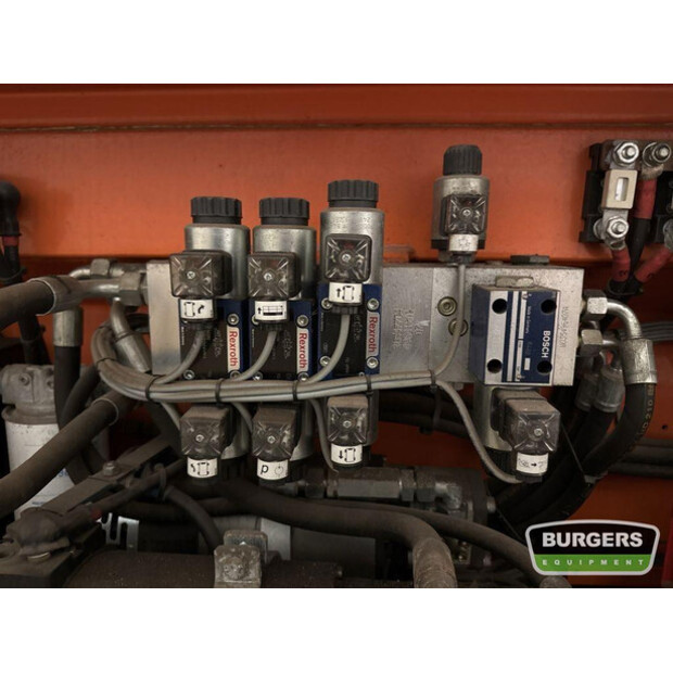 2010 Holland Lift X-105 EL18-43049200