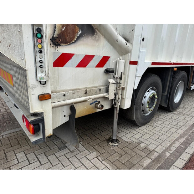 2015 Scania P360-43049314