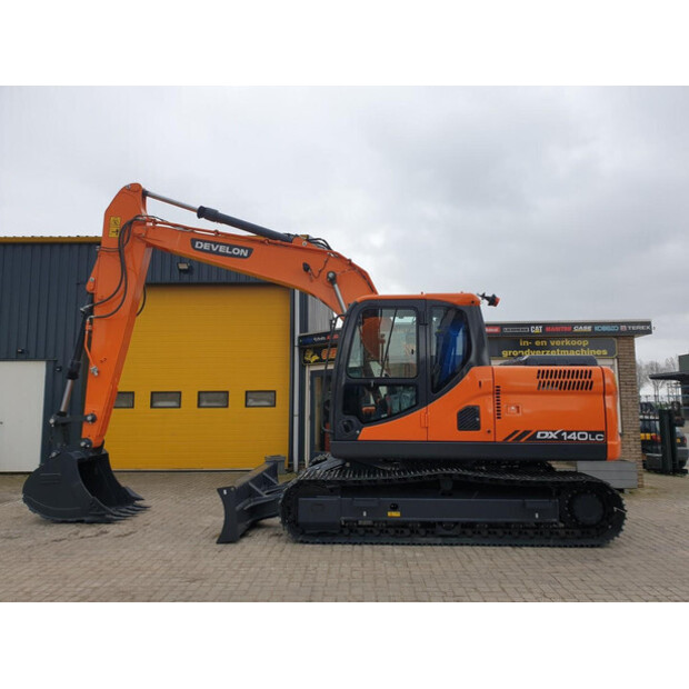 2023 ديفيلون DX140LC-43049315