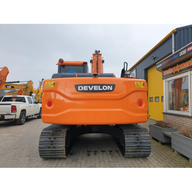 2023 ديفيلون DX140LC-43049321