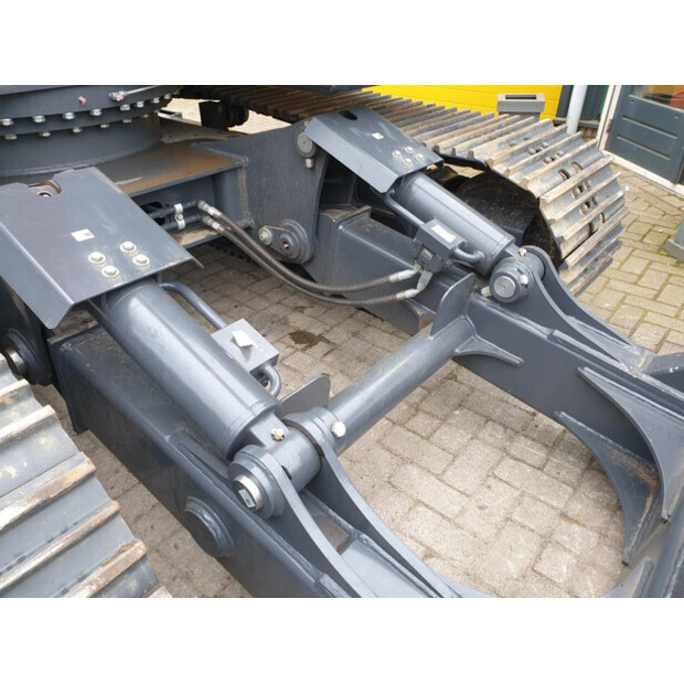 2023 ديفيلون DX140LC-43049429