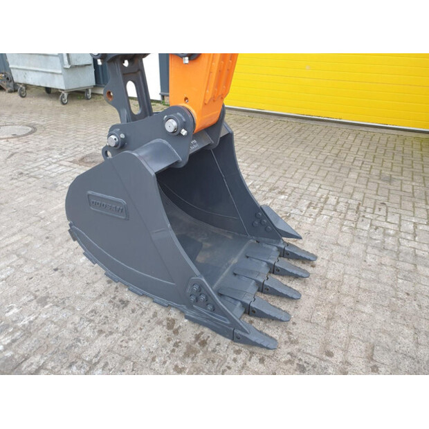 2023 ديفيلون DX140LC-43049439