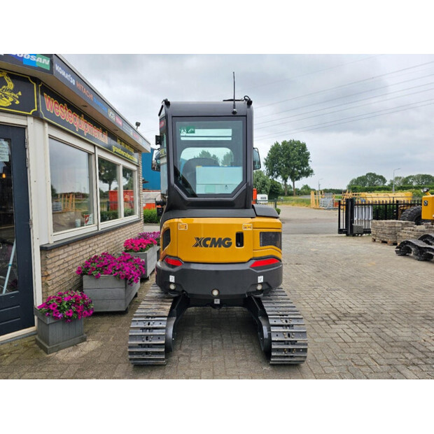 2025 XCMG XE27U-43049802