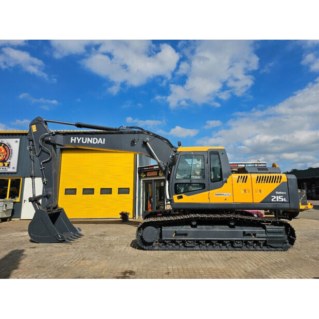 2025 هيونداي R215L-43050037