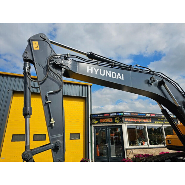 2025 هيونداي R215L-43050086