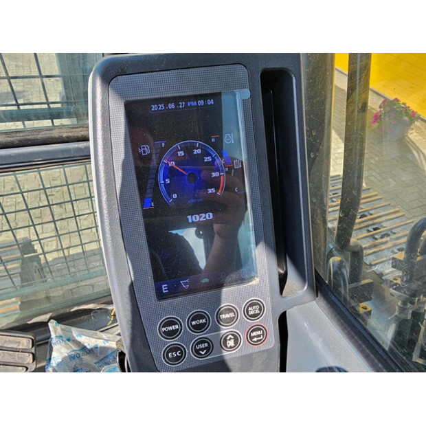 2025 هيونداي R215L-43050106