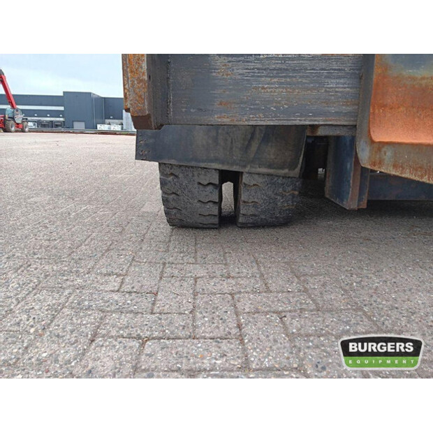 2013 Hyster H8.0FT9-43050238