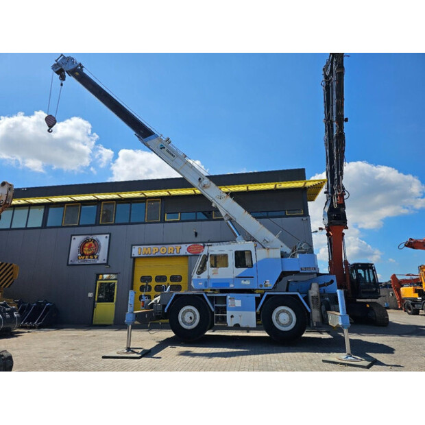 2001 TADANO TR250E-43050315