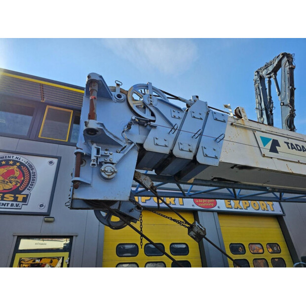 2001 TADANO TR250E-43050369