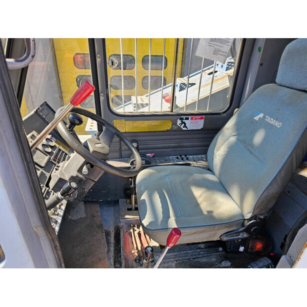 2001 TADANO TR250E-43050384