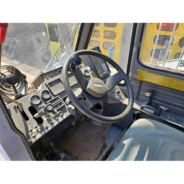 2001 TADANO TR250E-43050392