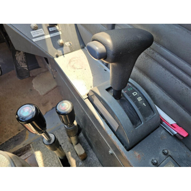 2001 TADANO TR250E-43050417