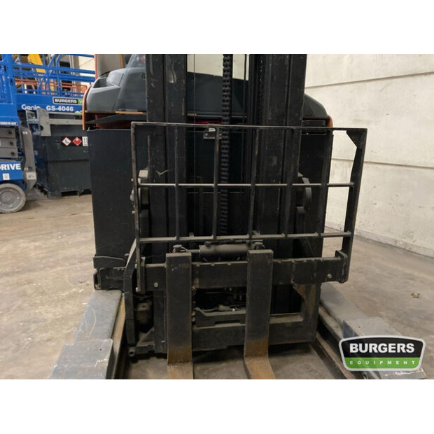 2011 BT RRE140-43050535