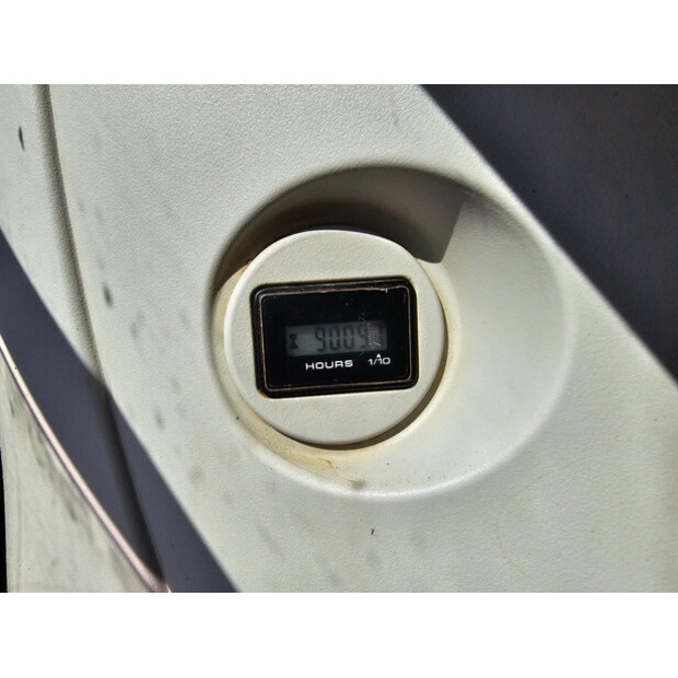 2015 KOBELCO SK210LC-9-43050845