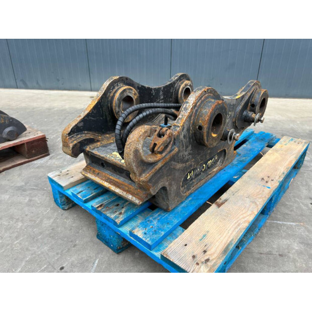 2011 كليب MEK KM70-43050927