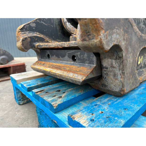 2011 كليب MEK KM70-43050940