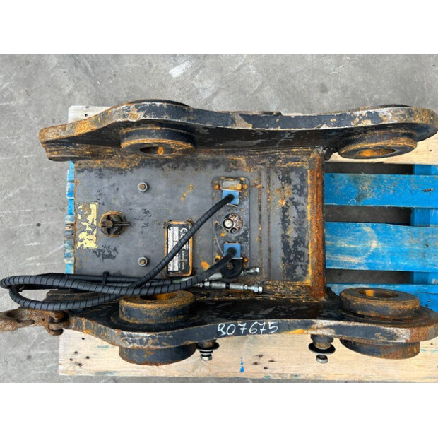 2011 كليب MEK KM70-43050945