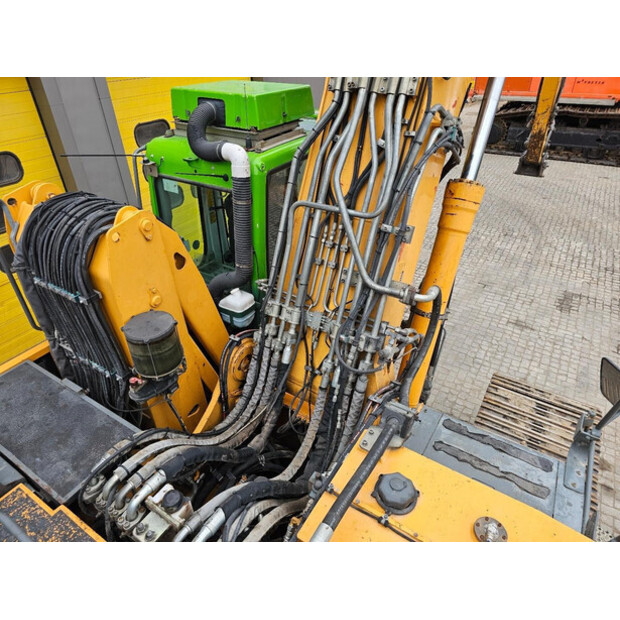 2011 Liebherr R934C-43051004