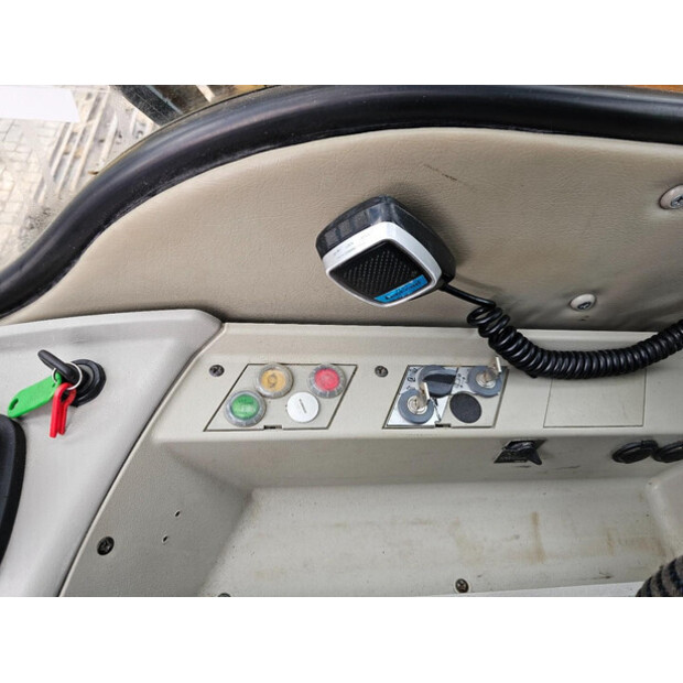 2011 Liebherr R934C-43051073