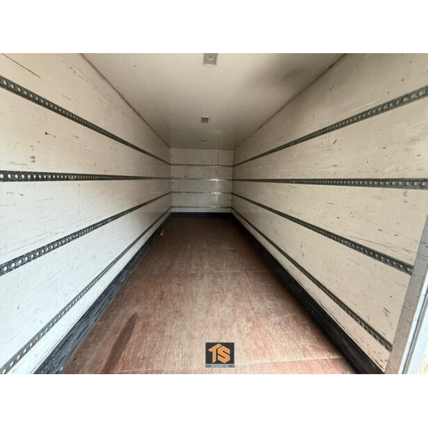 2008 فولفو FM9-43051504