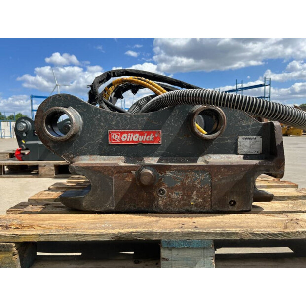 2017 OilQuick OQ70/55-43051813