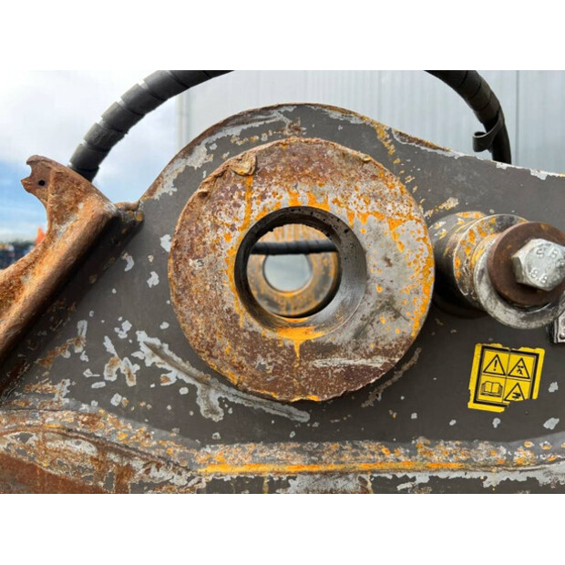 2012 SMP S70-43051875