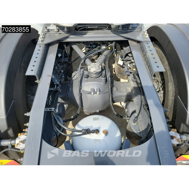 2022 فولفو FH500-43052085