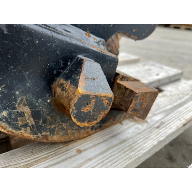 2020 فيراكتيرت CW10-43052124