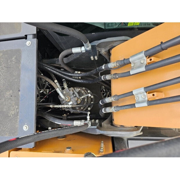 2025 CASE CX220C-43052174