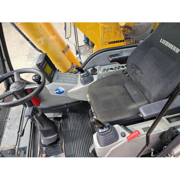 2008 Liebherr A914-43052332