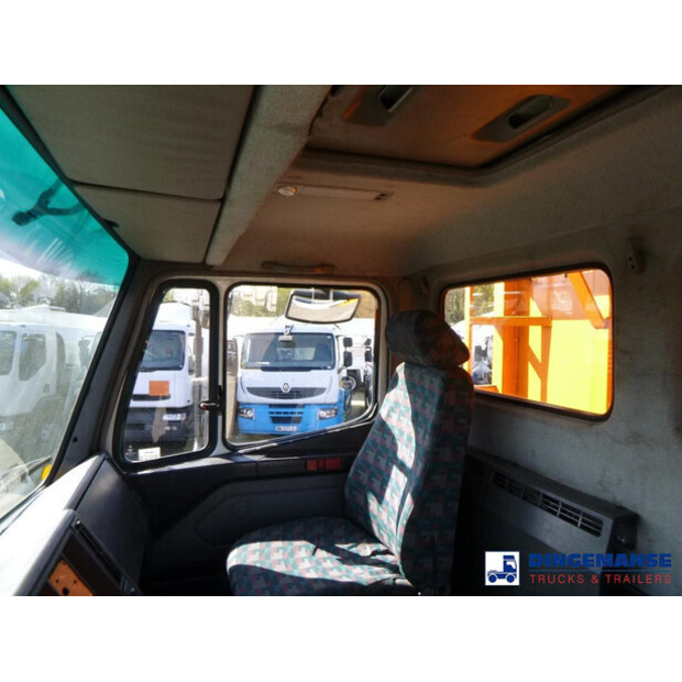 1996 Mercedes-Benz SK 2031-43052611