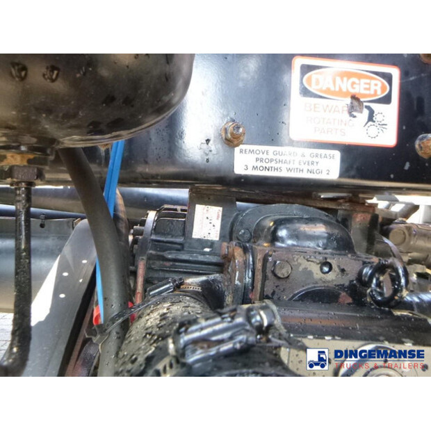 2006 Volvo FL6-43052923