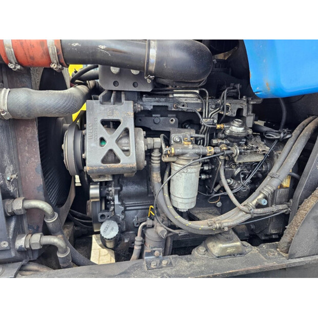 2004 New Holland LM435A-43052958