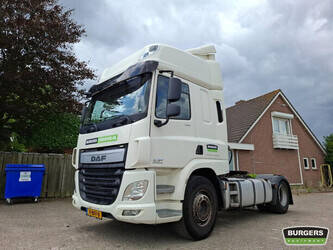 صورة ل تراكتورات زراعية 2014 داف CF 440 FT