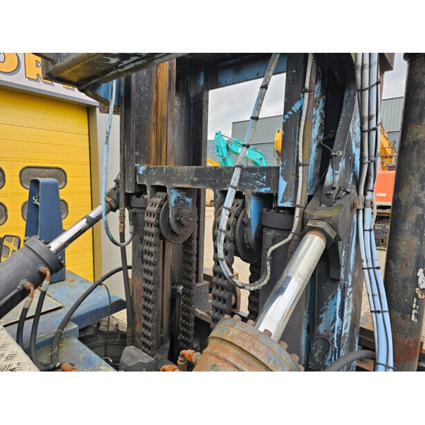 1985 Svetruck 28120-46-43053470