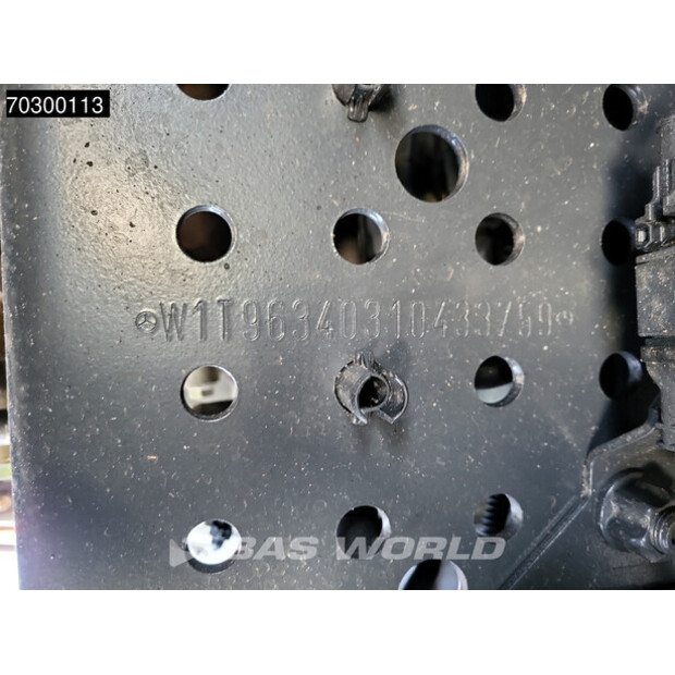 2019 Mercedes-Benz Actros 1942-43054510