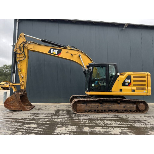 2018 Caterpillar 323-43054579